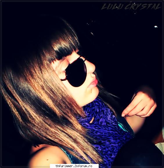 ce?esarfa sau poza? : )) daca esarfa si mie,dar si poza`  :rotfl:  magdalena.