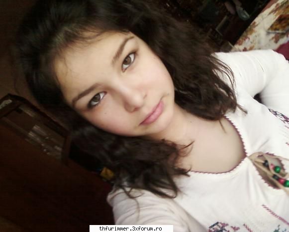 poze :rotfl: 

de azi stat 2 ore in fata oglinzii azi :rotfl: stupid coke.